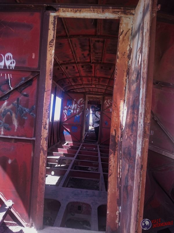 Vagon de cementerio de trenes Uyuni
