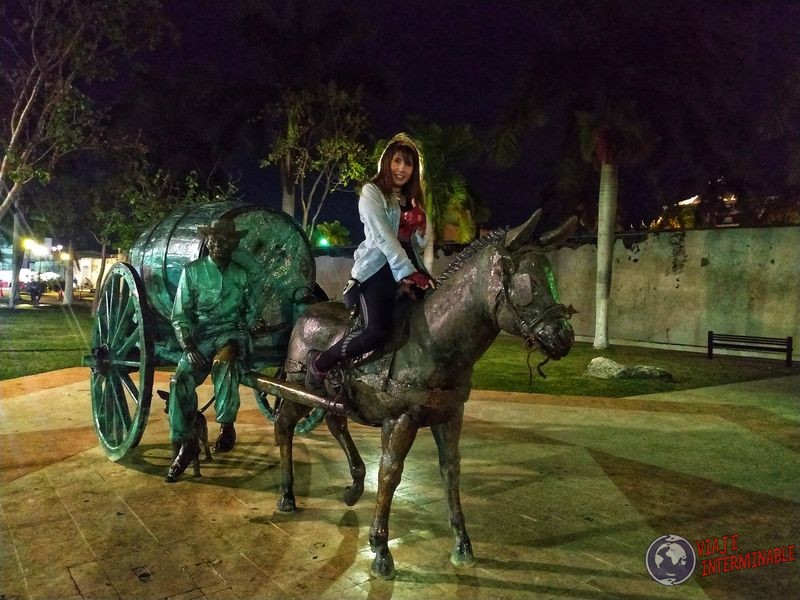 Estatua del aguatero Campeche