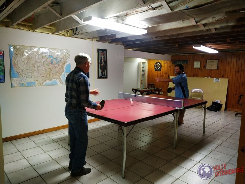 Ping Pong en sotano Montevideo Minnesota EEUU